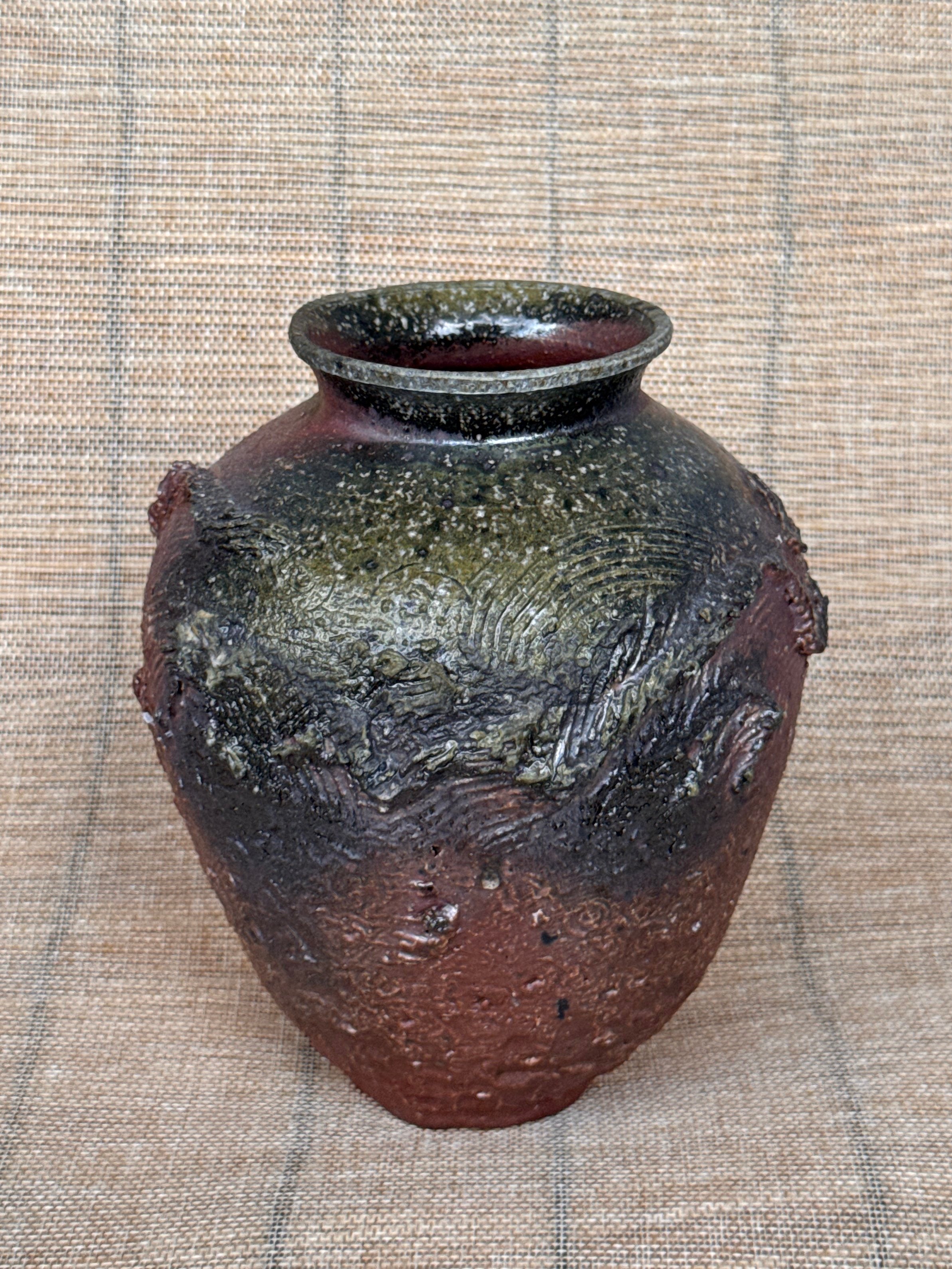 Woodfired stoneware dragon pot with pressed clay texture, Tokoname, Japan