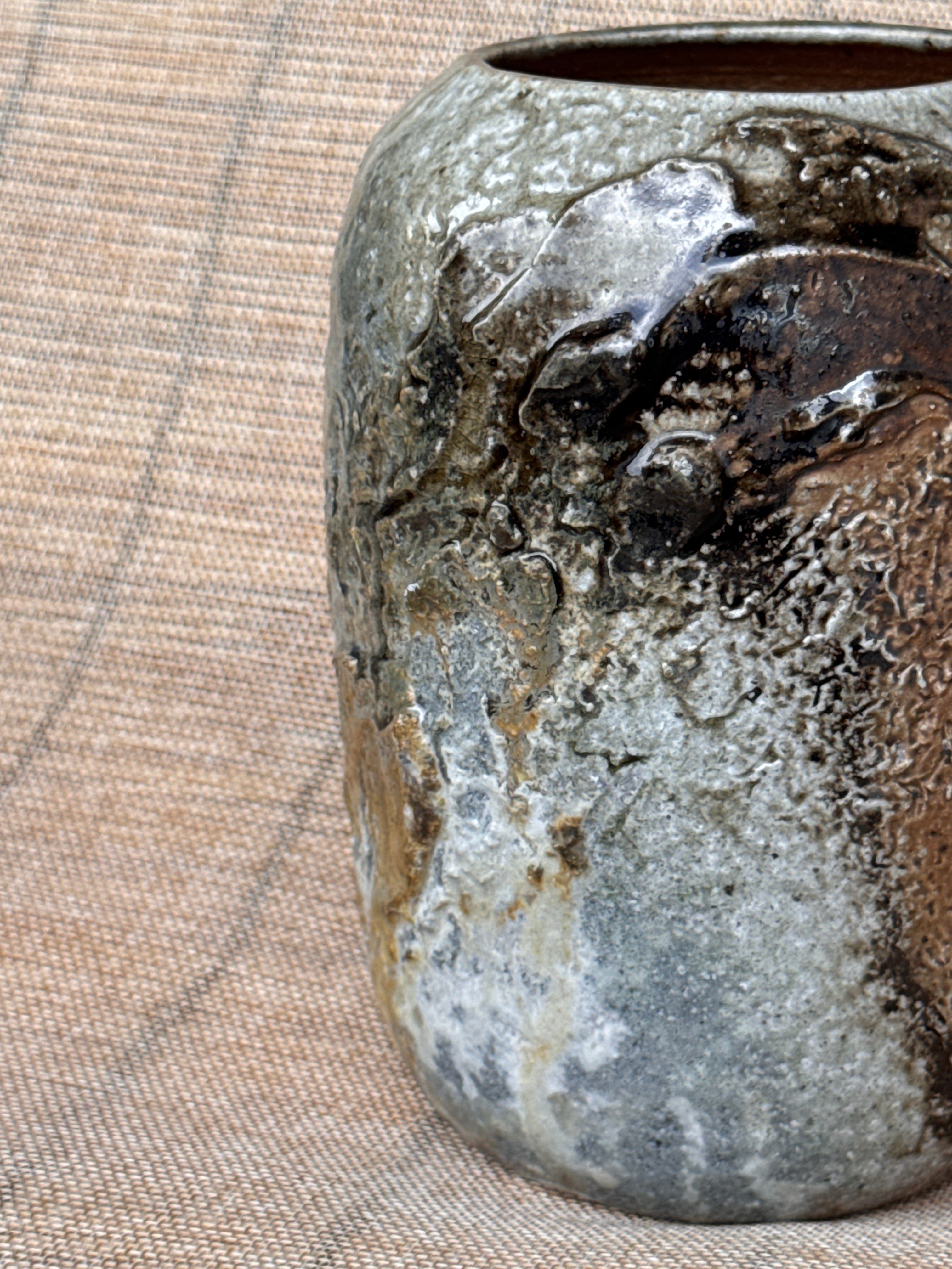 Woodfired stoneware vessel viewed from above, Tokoname