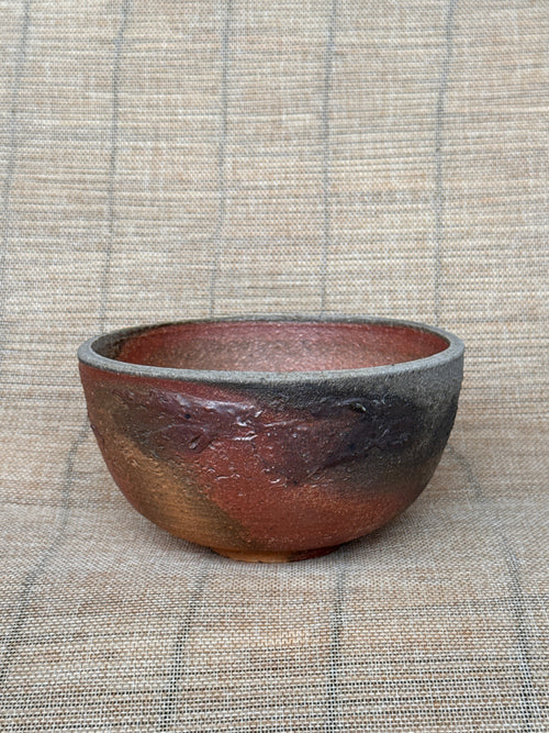 Stoneware bowl with multicolored ash surface, woodfired in Tokoname, Japan